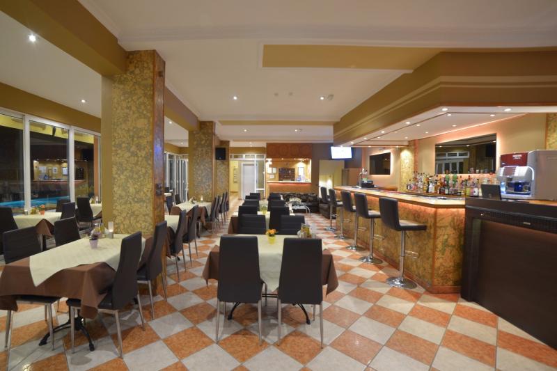 Korfu Sidari utazás Angelina Hotel