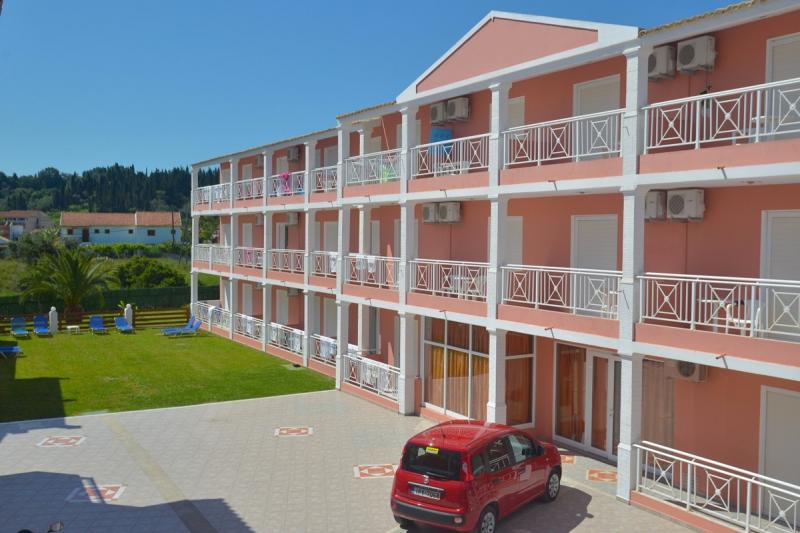 Korfu Sidari utazás Angelina Hotel