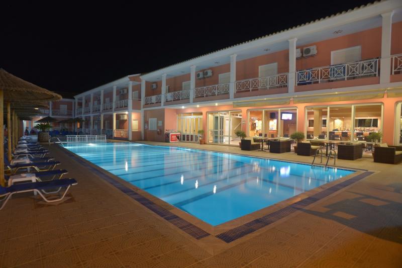 Korfu Sidari utazás Angelina Hotel