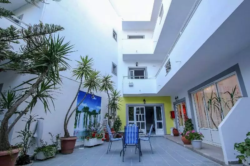 Isola (ex. Justina) Apartmanház Zakynthos Tsilivi