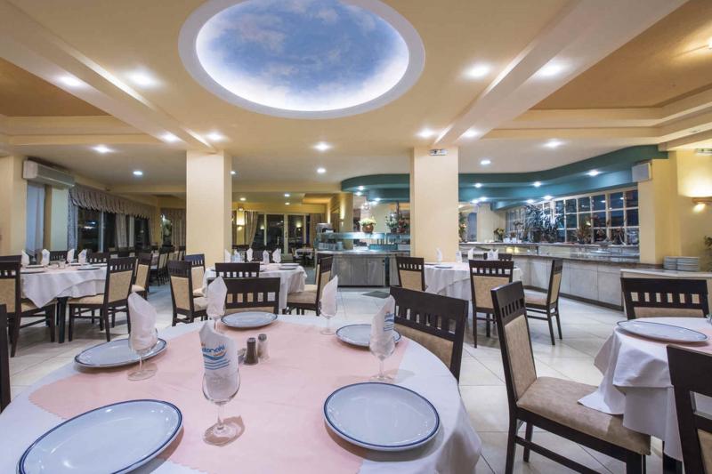 Korfu Benitses utazás Potamaki Beach Hotel