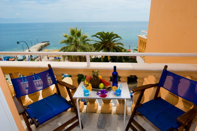 Korfu Benitses utazás Potamaki Beach Hotel