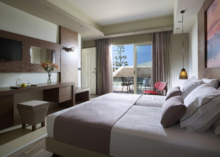 Kréta Agia Marina utazás Elotis Suites