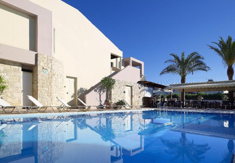 Kréta Agia Marina utazás Elotis Suites