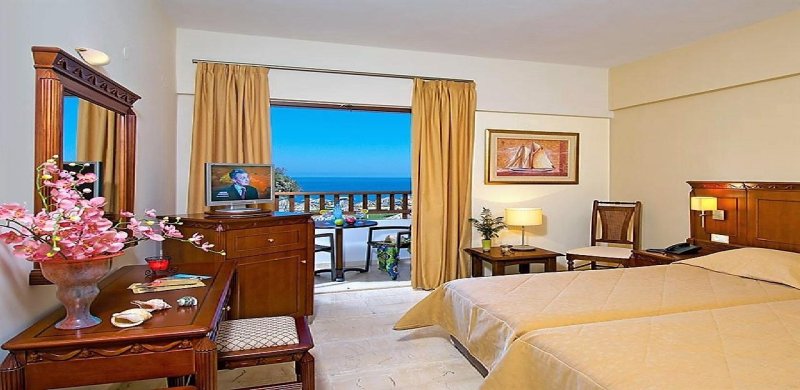 Kréta Platanias utazás Geraniotis Beach Hotel