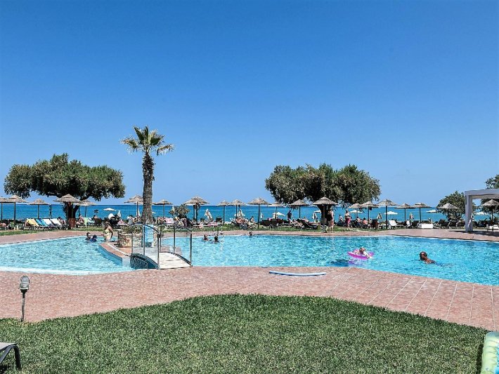 Kréta Platanias utazás Geraniotis Beach Hotel