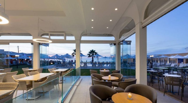 Korfu Acharavi utazás Acharavi Beach Hotel