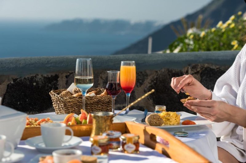 Szantorini Fira utazás Adamant Suites - ADULTS ONLY