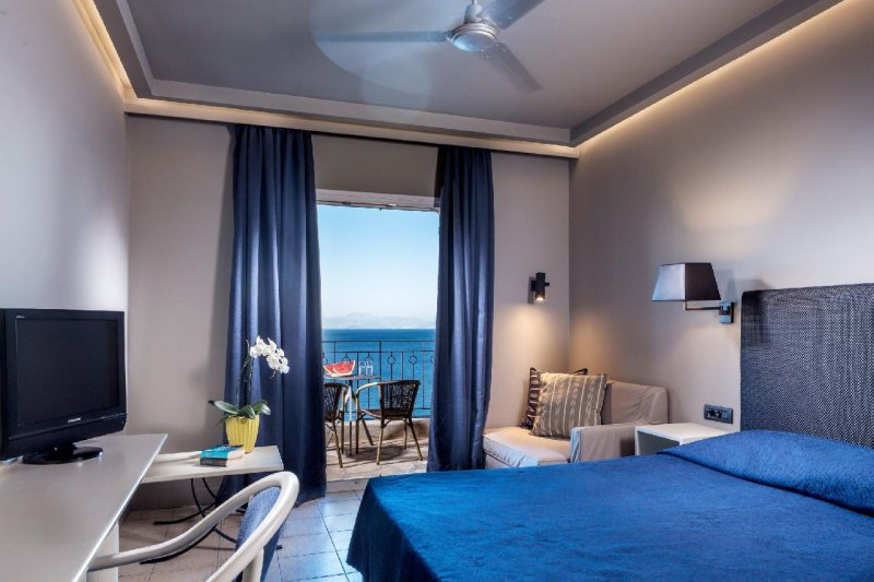 Aeolos Beach Resort Korfu Perama