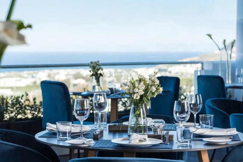 Aressana Spa Hotel & Suites Szantorini