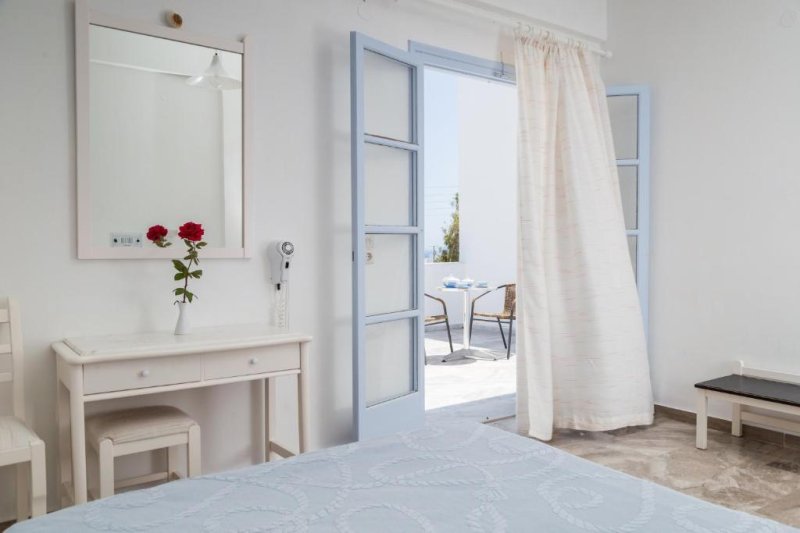 Szantorini utazás Areti Hotel