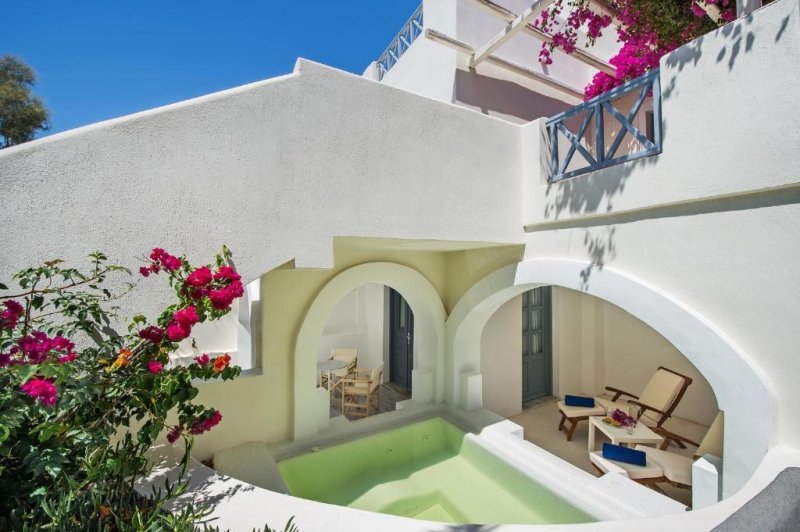 Szantorini Perissa utazás Atlantis Beach Villa