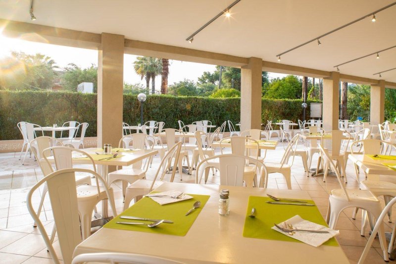 Korfu utazás CNic Gemini Hotel