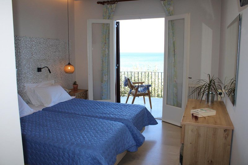 Korfu Dassia utazás Dassia Beach Hotel