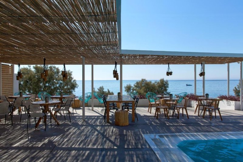 Szantorini utazás Kamari Beach Hotel