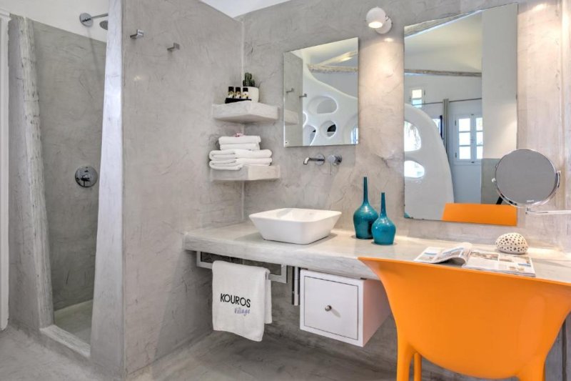 Szantorini Perissa utazás Kouros Village