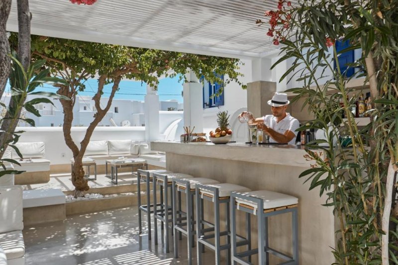 Szantorini Perissa utazás Kouros Village