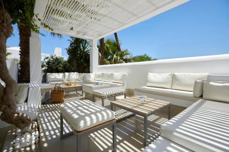 Szantorini Perissa utazás Kouros Village