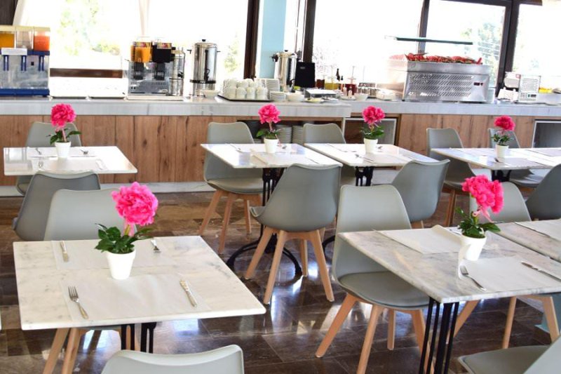 Korfu Benitses utazás Lido Corfu Sun