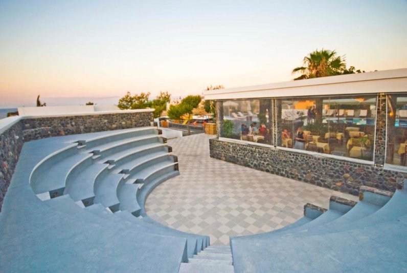 Szantorini Kamari utazás Makarios Beach Hotel