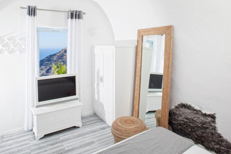 Szantorini Fira utazás Mill Houses Elegant Suites