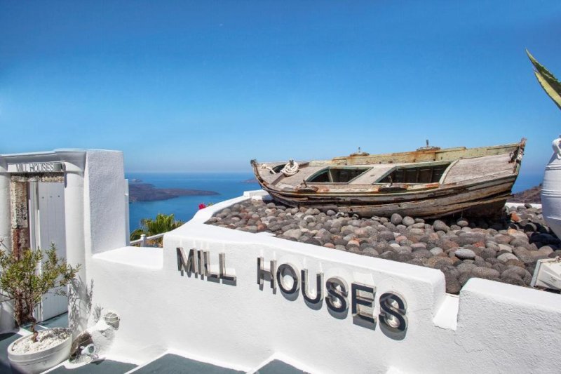 Szantorini Fira utazás Mill Houses Elegant Suites