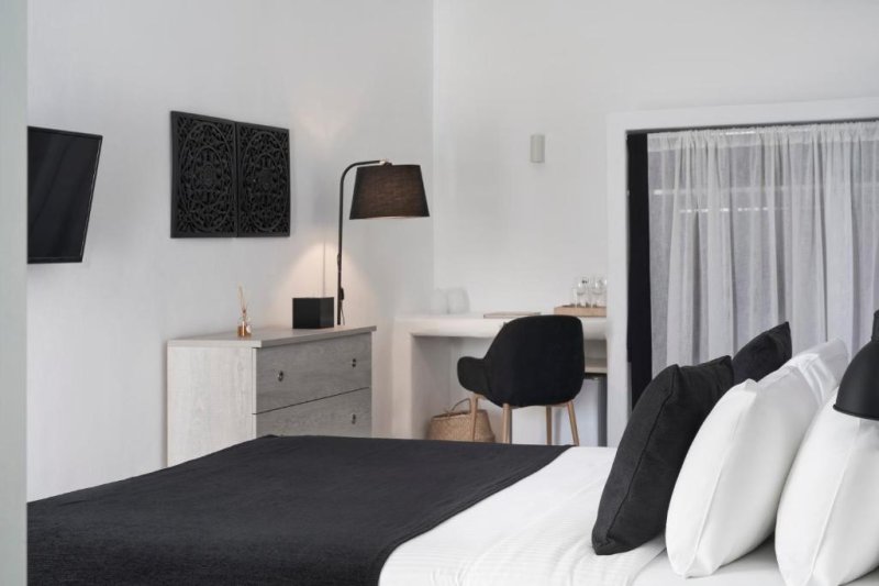 Szantorini utazás Mr and Mrs White Santorini