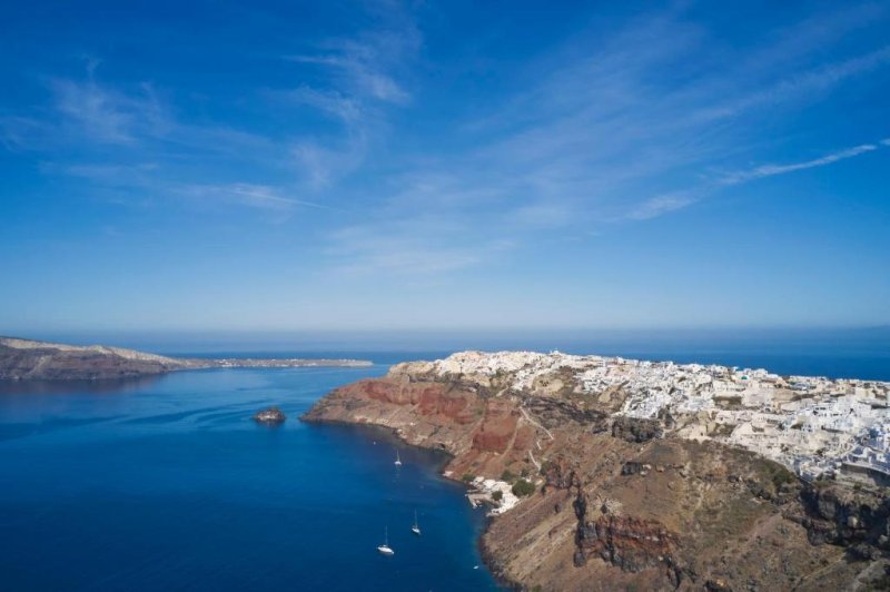 Szantorini utazás Mr and Mrs White Santorini