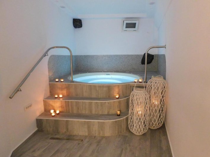 Szantorini Karterados utazás Nikolas Hotel