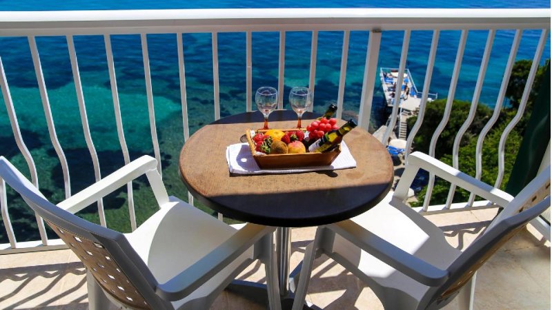 Korfu Perama utazás Oasis Hotel