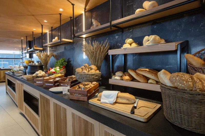 Kréta Hersonisossos utazás Palmera Beach Hotel & Spa