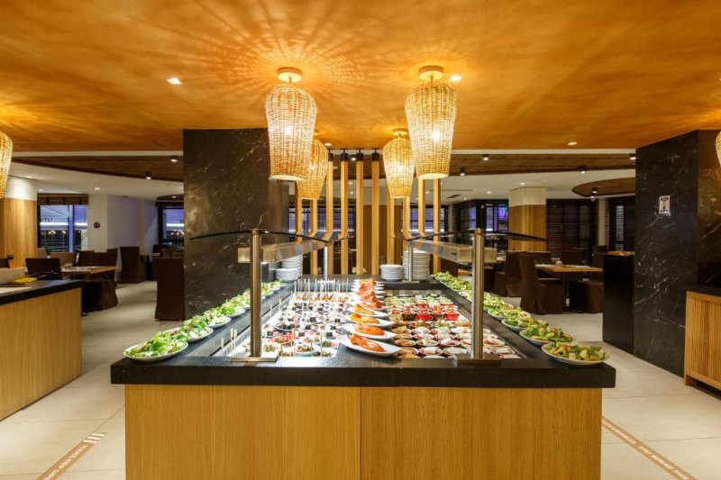 Kréta Hersonisossos utazás Palmera Beach Hotel & Spa