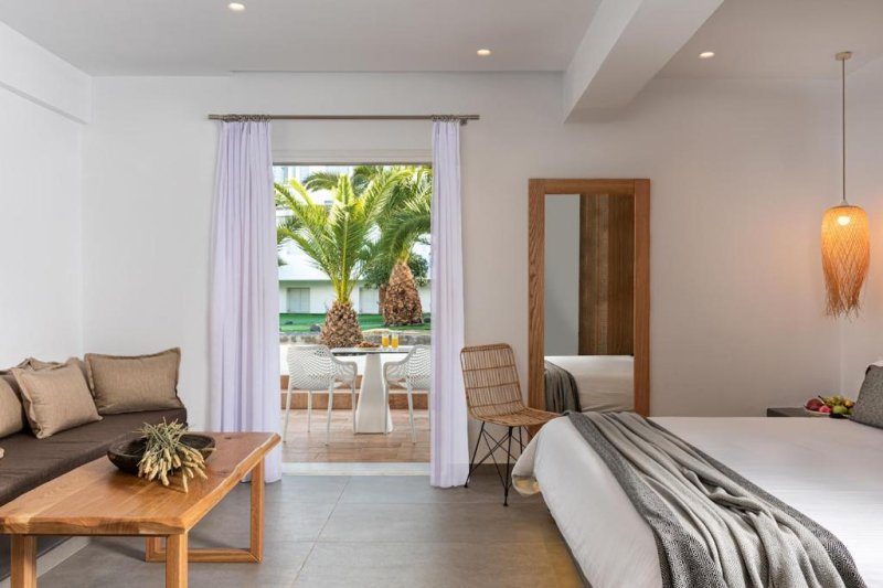 Szantorini utazás Smy Mediterranean White