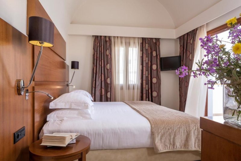Theoxenia Hotel Szantorini Fira