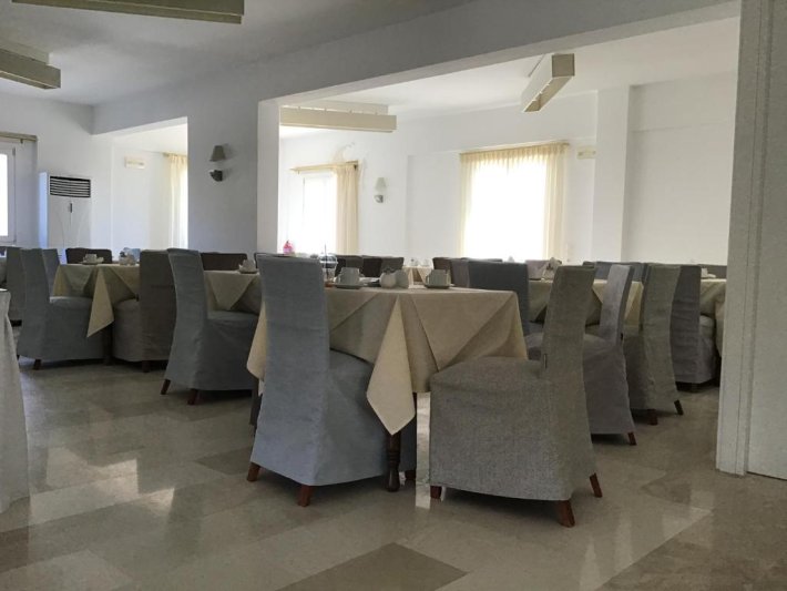 Szantorini utazás Thera Mare