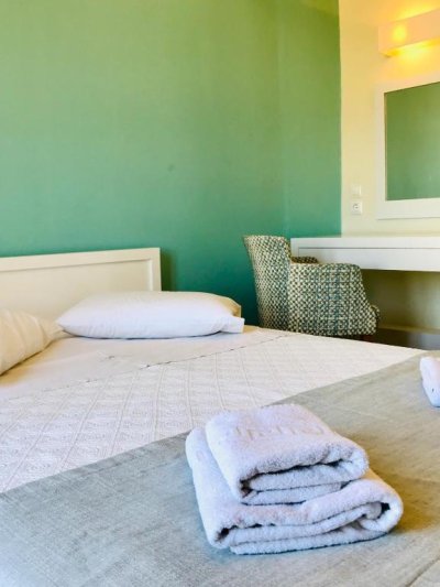 Szantorini utazás Thera Mare