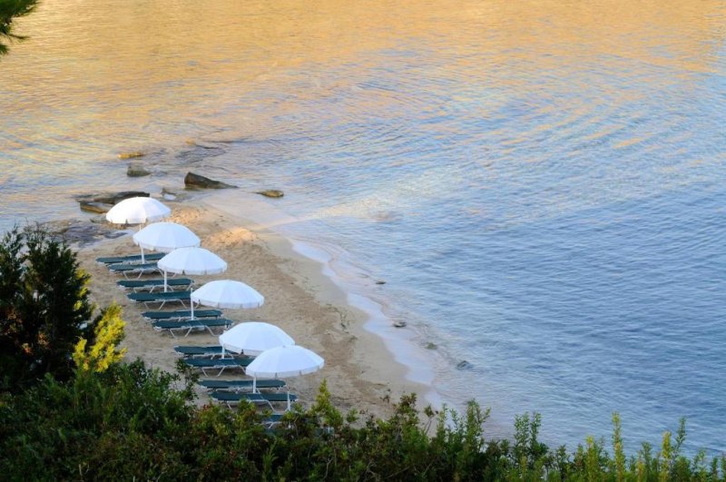 Kefalónia utazás White Rocks Hotel