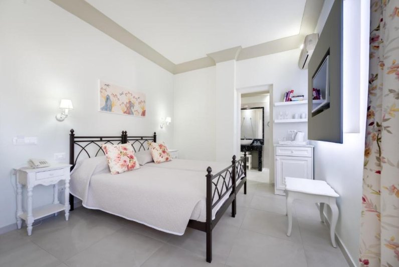 Szantorini utazás Zephyros Hotel