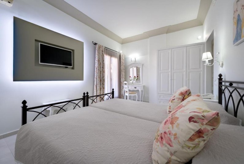 Szantorini utazás Zephyros Hotel