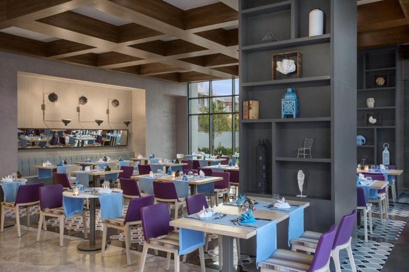 Side utazás Acanthus & Cennet Barut Collection