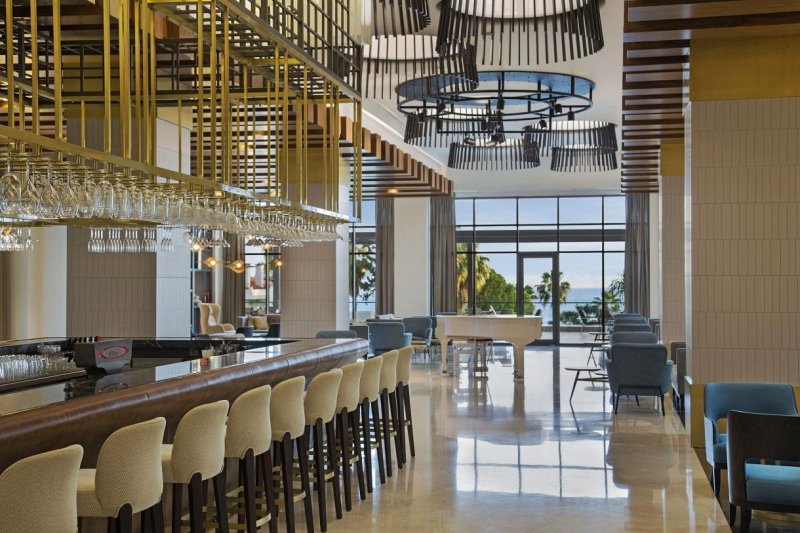 Acanthus & Cennet Barut Collection Side