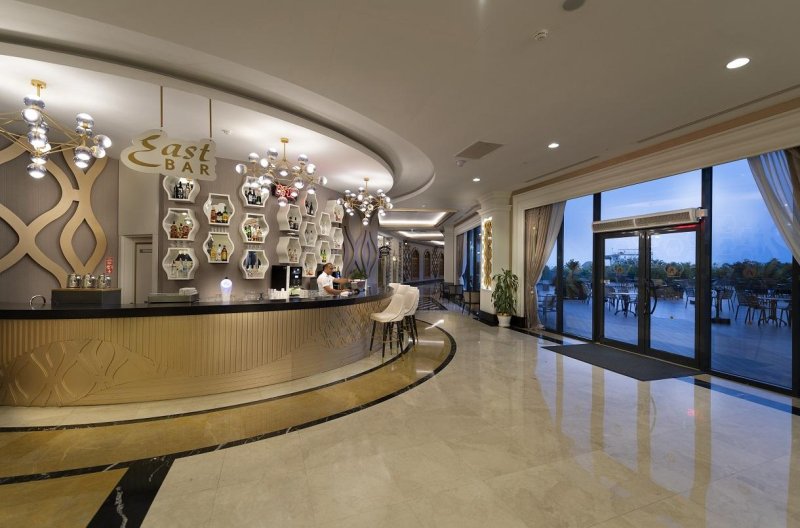 Antalya utazás Adalya Elite Lara