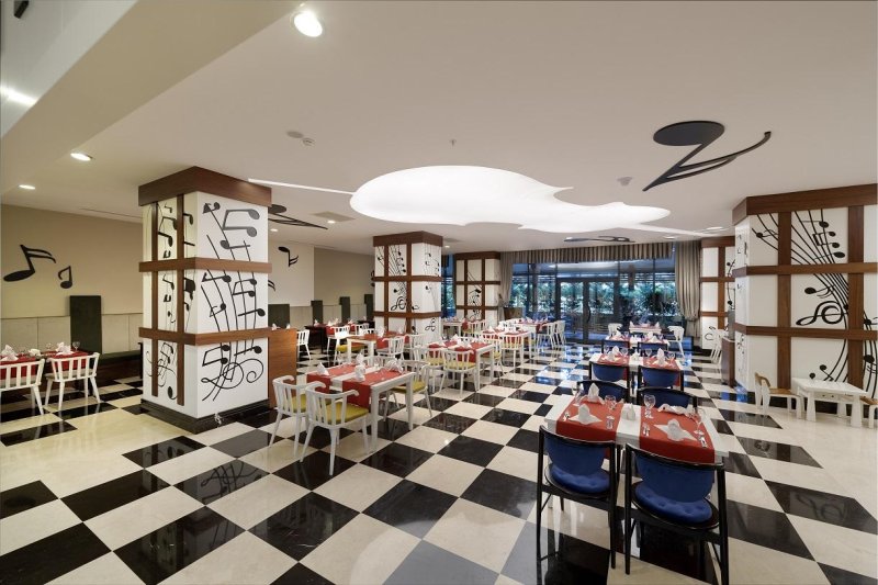 Antalya utazás Adalya Elite Lara