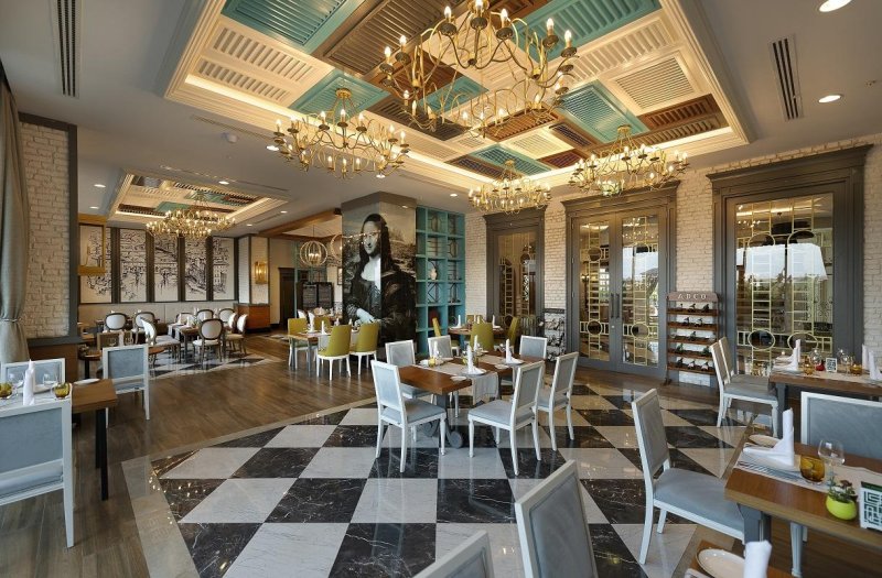 Antalya utazás Adalya Elite Lara