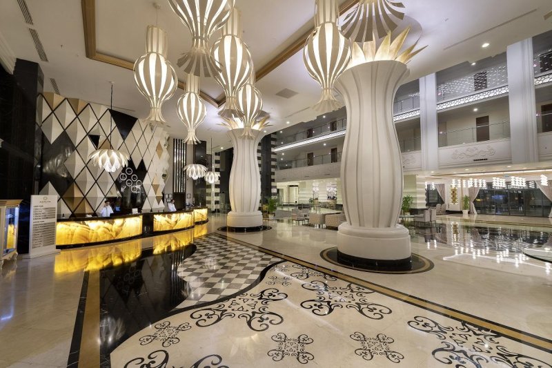 Antalya utazás Adalya Elite Lara