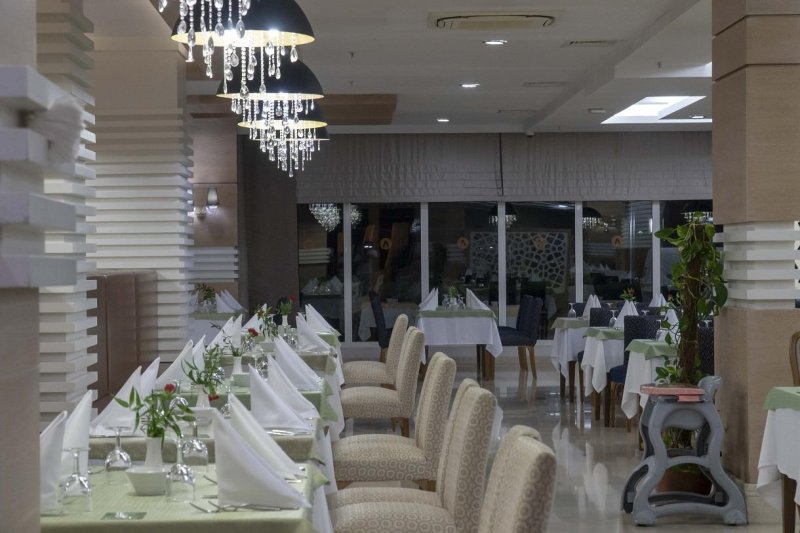 Side utazás Adalya Ocean Deluxe Hotel