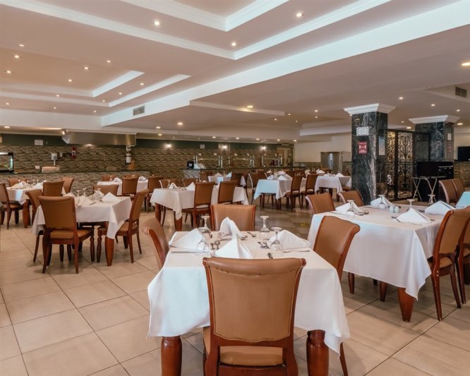 Hurghada utazás Amc Royal Hotel & Spa