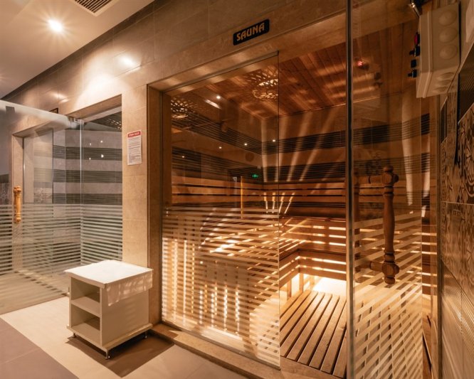 Hurghada utazás Amc Royal Hotel & Spa