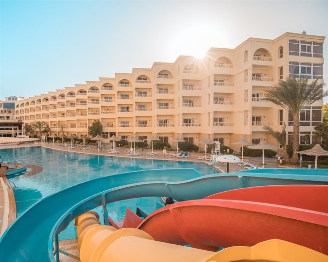 Hurghada utazás Amc Royal Hotel & Spa