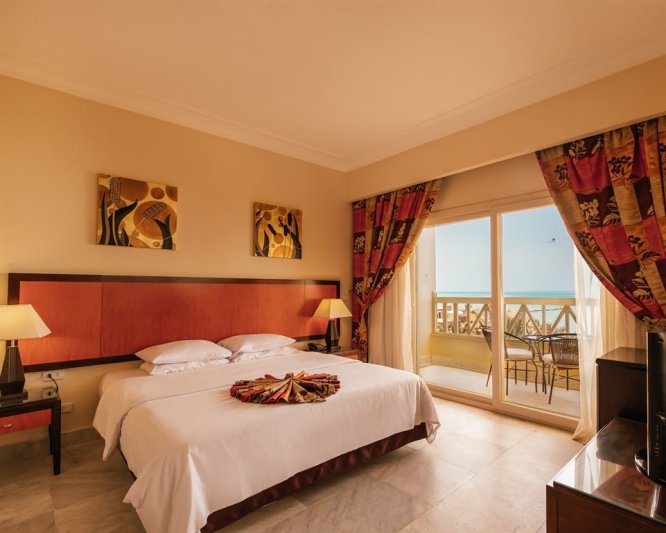 Hurghada utazás Amc Royal Hotel & Spa